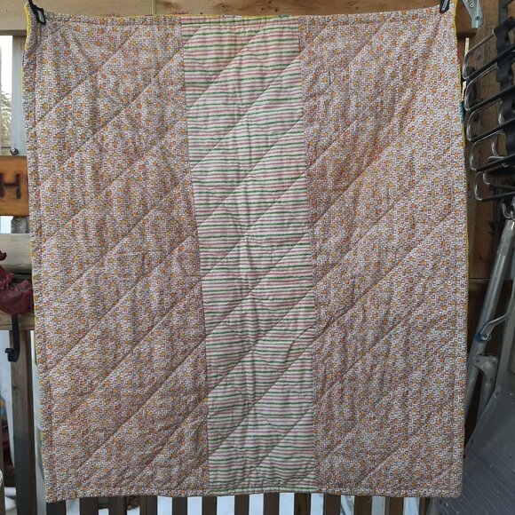 Handmade Fabric Baby Quilt Hand Quilted Cotton 30" x 34" - Picture 6 of 8